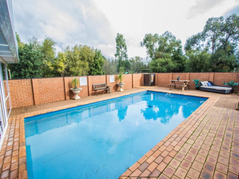 9 Dangar Drive, Narrandera NSW 2700 - photo 14