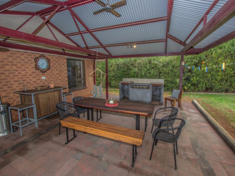 9 Dangar Drive, Narrandera NSW 2700 - photo 17
