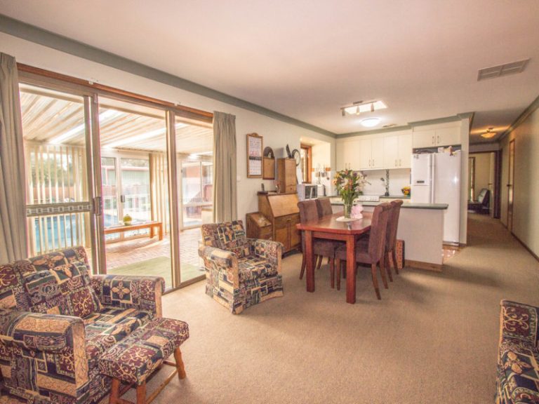 9 Dangar Drive, Narrandera NSW 2700 - photo 24