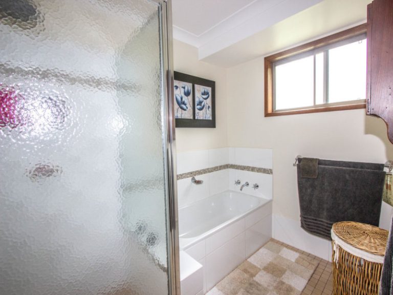 9 Dangar Drive, Narrandera NSW 2700 - photo 30