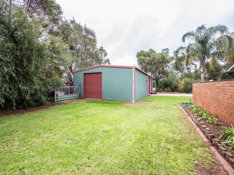 9 Dangar Drive, Narrandera NSW 2700 - photo 8