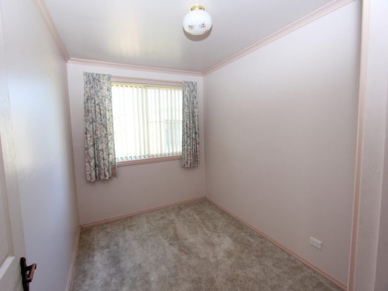 30 Court Street, Boorowa NSW 2586 - photo 13