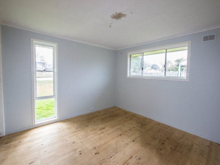 8 Frank Street, Narrandera NSW 2700 - photo 6