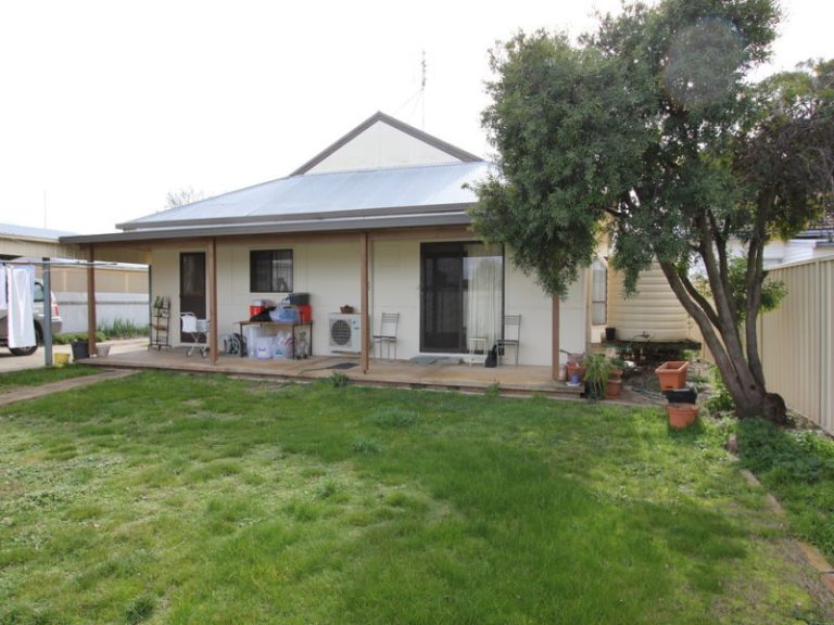 62 South Street, Boorowa NSW 2586 - photo 16