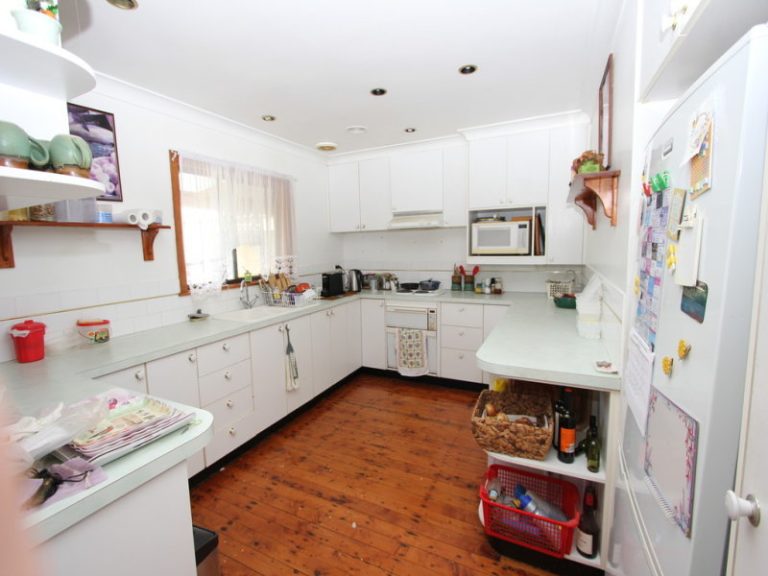 62 South Street, Boorowa NSW 2586 - photo 3