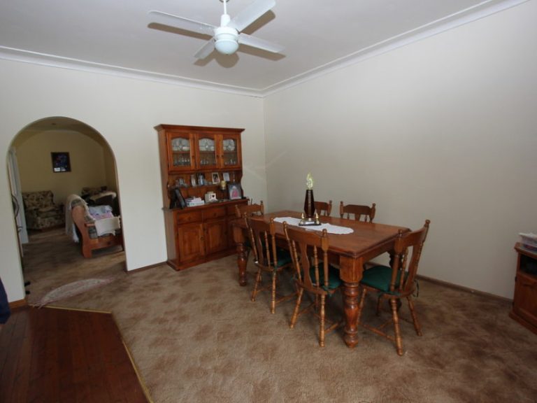62 South Street, Boorowa NSW 2586 - photo 4
