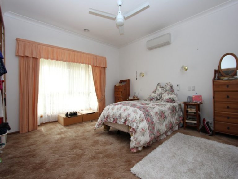 62 South Street, Boorowa NSW 2586 - photo 10