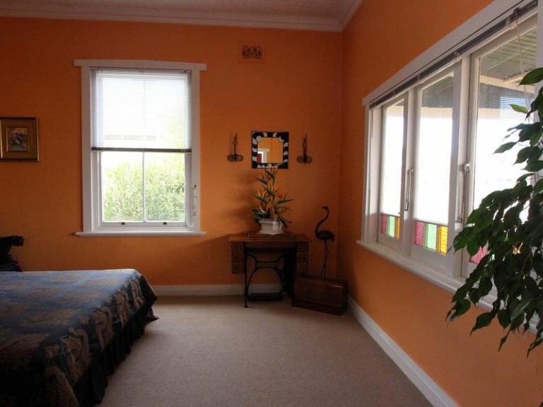 183 Deboos Street, Temora NSW 2666 - photo 12