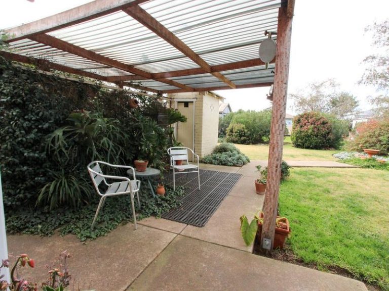 183 Deboos Street, Temora NSW 2666 - photo 22