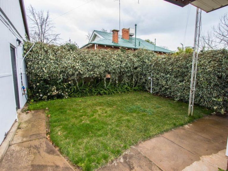 22 May Street, Narrandera NSW 2700 - photo 16