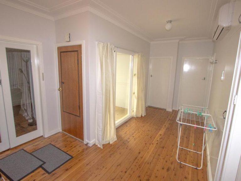 22 May Street, Narrandera NSW 2700 - photo 4