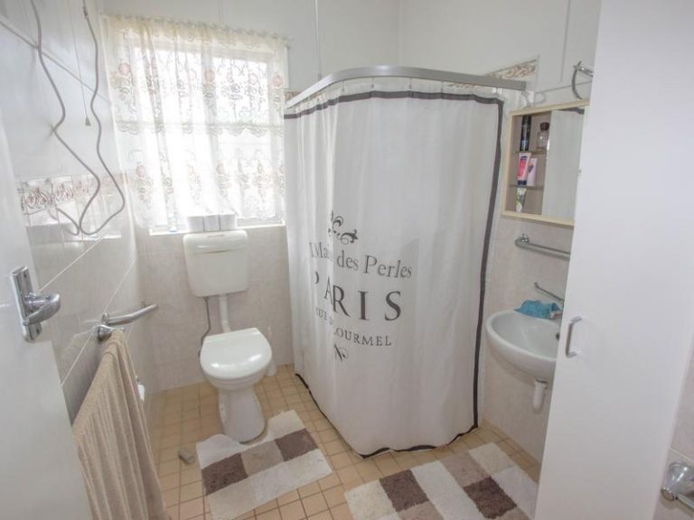 22 May Street, Narrandera NSW 2700 - photo 6