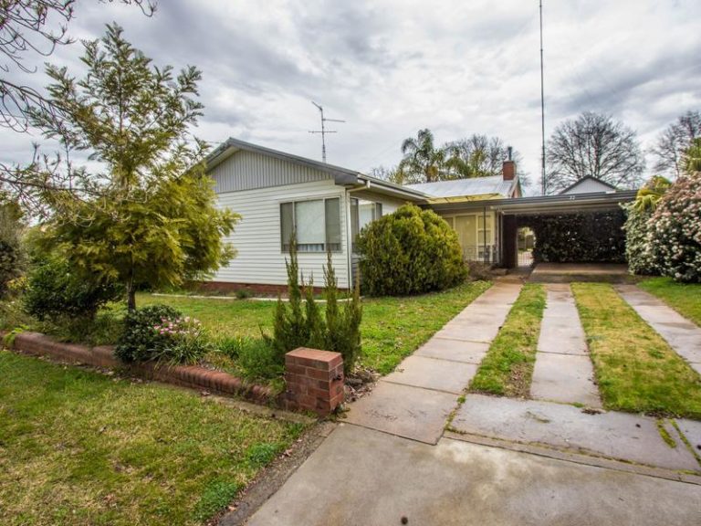 22 May Street, Narrandera NSW 2700 - McGrath Riverina