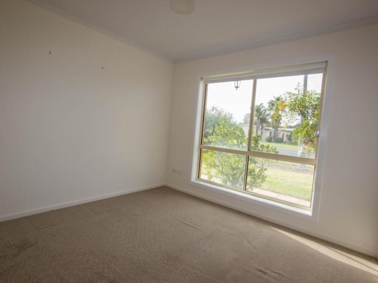 37 Sandpiper Street, Coleambally NSW 2707 - photo 5