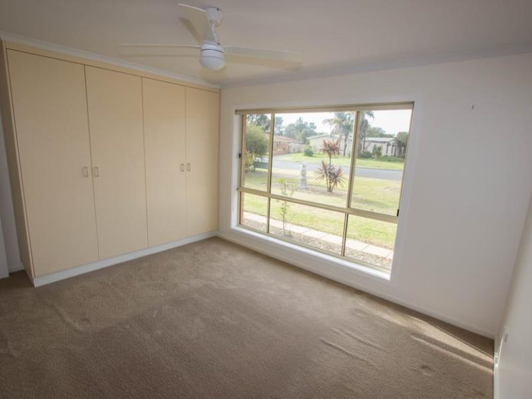 37 Sandpiper Street, Coleambally NSW 2707 - photo 7