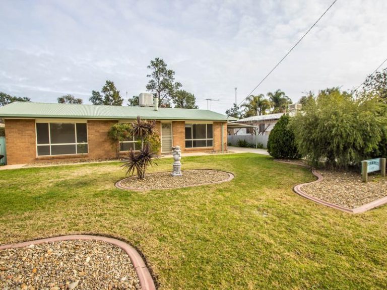 37 Sandpiper Street, Coleambally NSW 2707 - McGrath Riverina