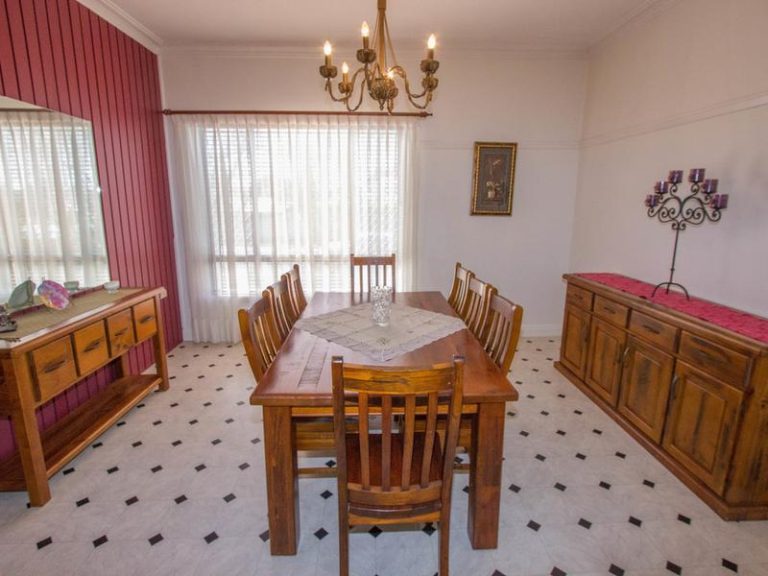 14 May Street, Narrandera NSW 2700 - photo 7