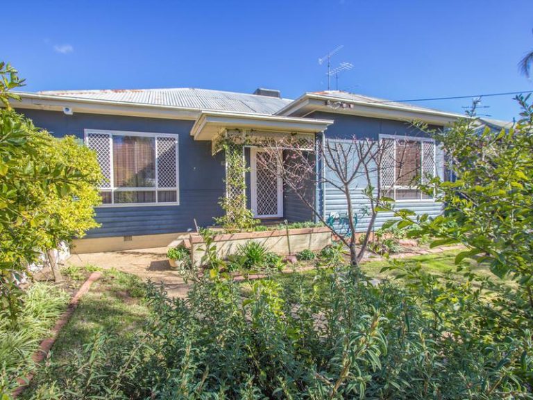 14 May Street, Narrandera NSW 2700 - McGrath Riverina