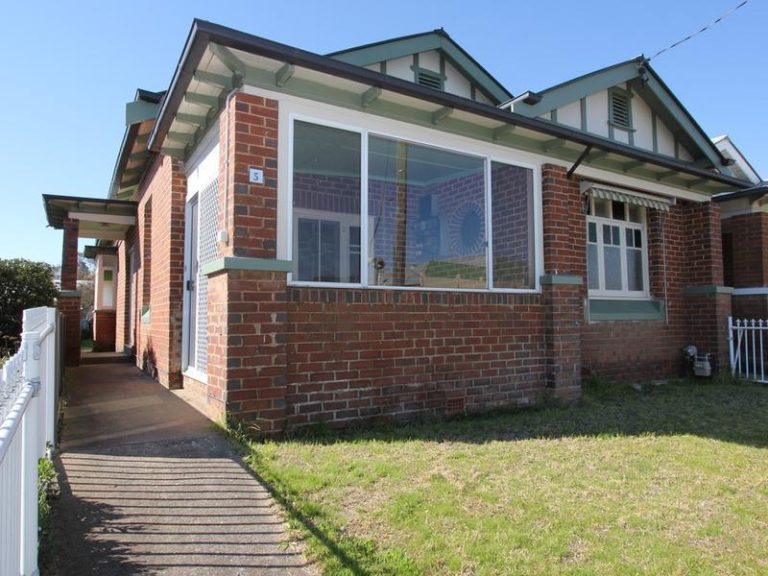 5 Marsden Street, Boorowa NSW 2586 - photo 2