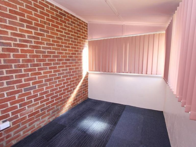 5 Marsden Street, Boorowa NSW 2586 - photo 15