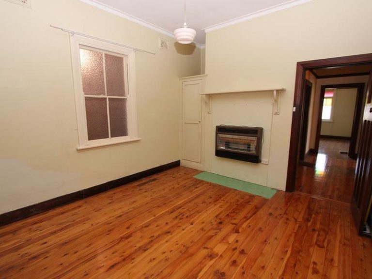 5 Marsden Street, Boorowa NSW 2586 - photo 8