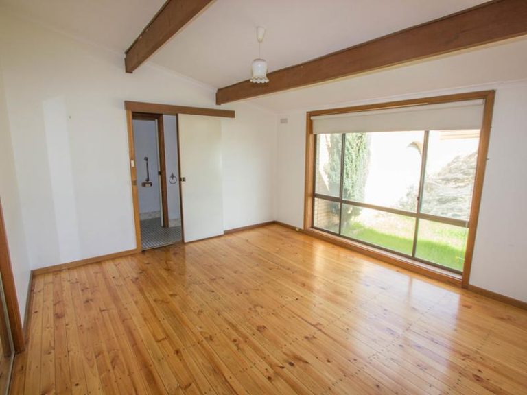 41 Bellbird Street, Coleambally NSW 2707 - photo 8