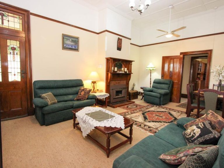 29 Pitt Street, Ariah Park NSW 2665 - photo 8
