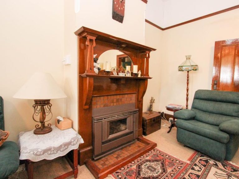 29 Pitt Street, Ariah Park NSW 2665 - photo 9