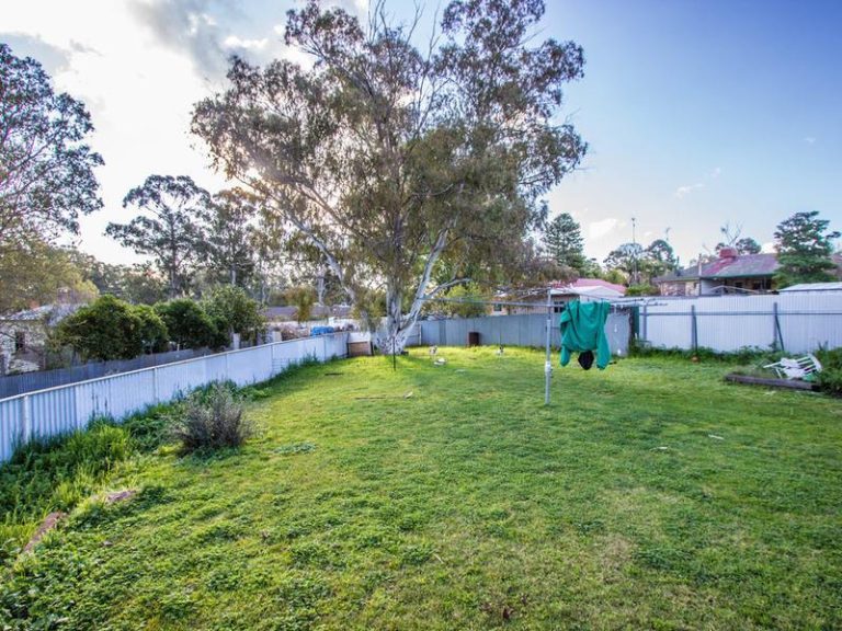 28 Roberts Street, Narrandera NSW 2700 - photo 13