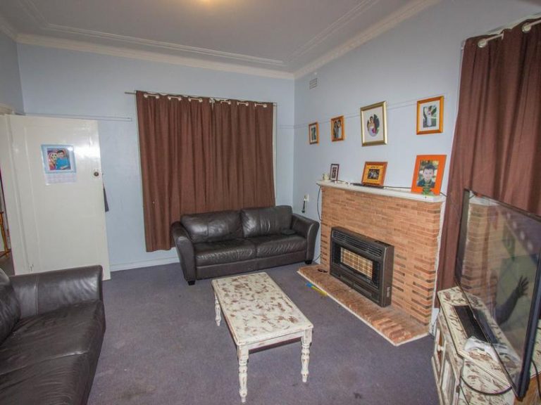 28 Roberts Street, Narrandera NSW 2700 - photo 7