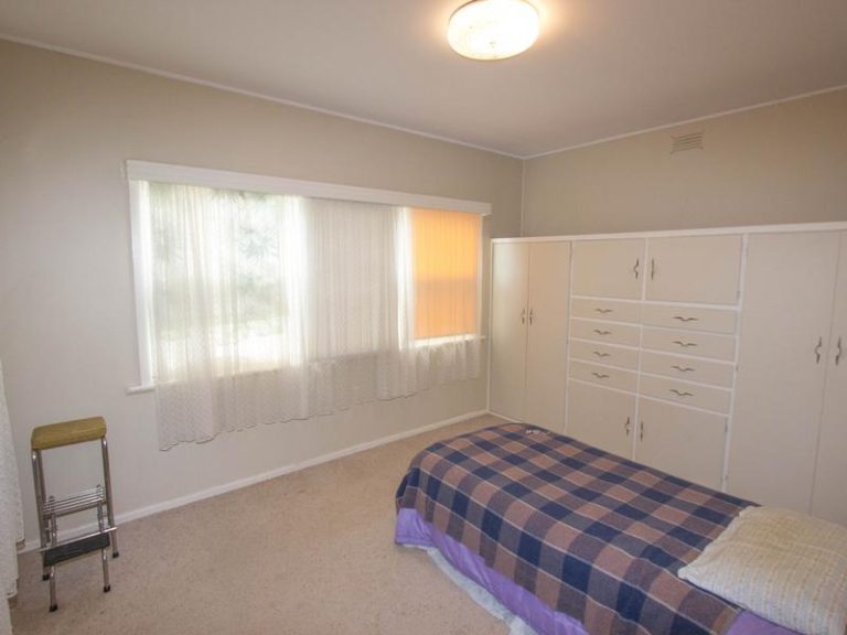 11 Margaret Street, Narrandera NSW 2700 - photo 10
