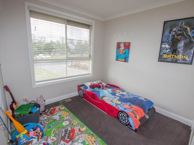 44 Larmer Street, Narrandera NSW 2700 - photo 13