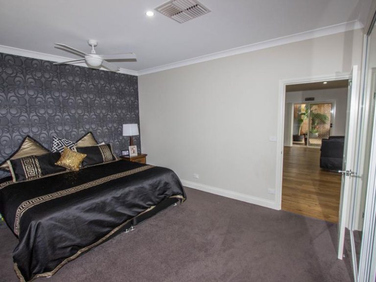 44 Larmer Street, Narrandera NSW 2700 - photo 19