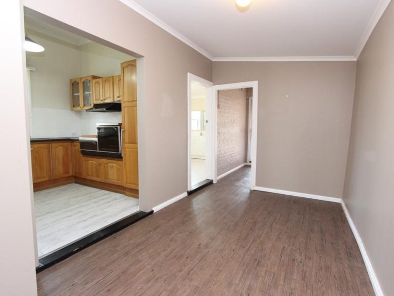 189 Baker Street, Temora NSW 2666 - photo 11