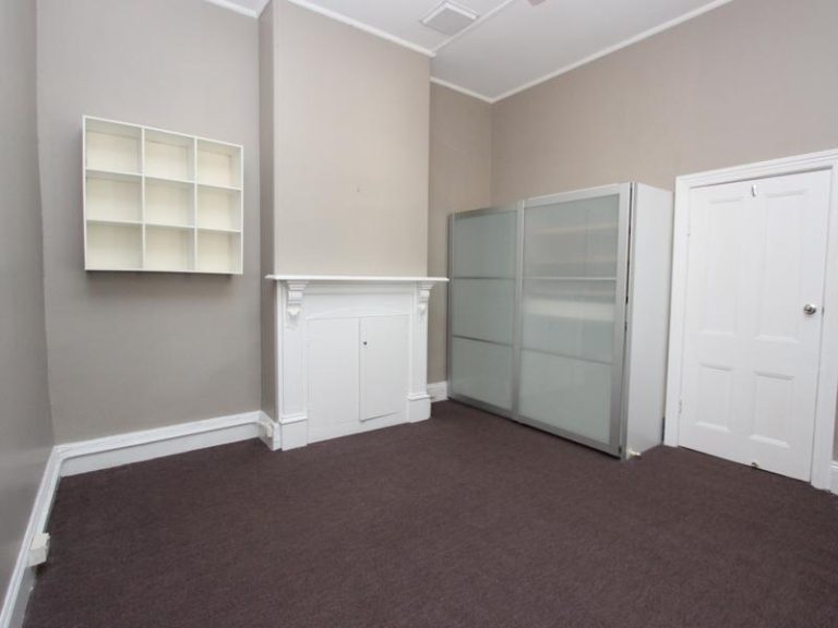 189 Baker Street, Temora NSW 2666 - photo 6