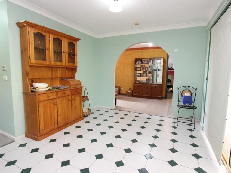 22 Williams Street, Temora NSW 2666 - photo 6