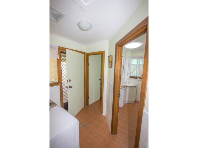 58 Bendee Street, Barellan NSW 2665 - photo 14