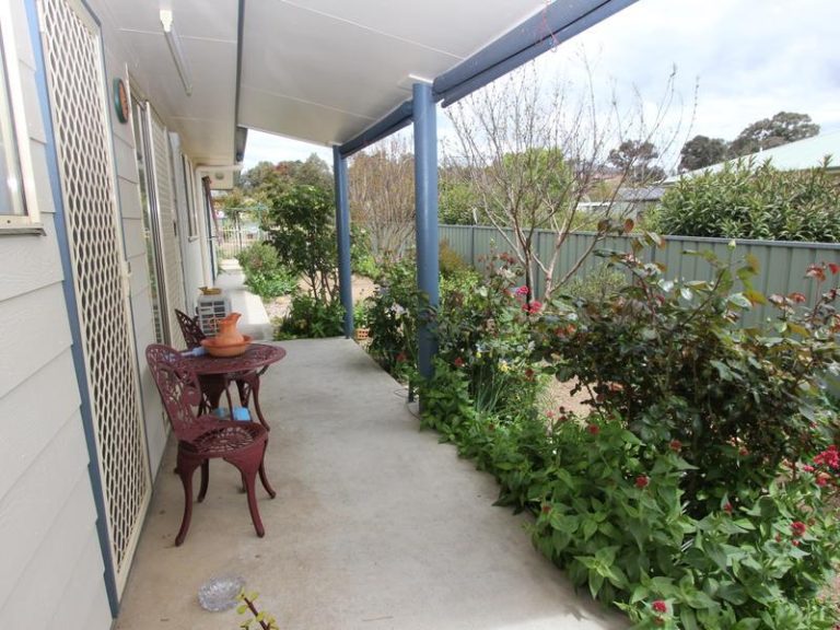 95 Long Street, Boorowa NSW 2586 - photo 17