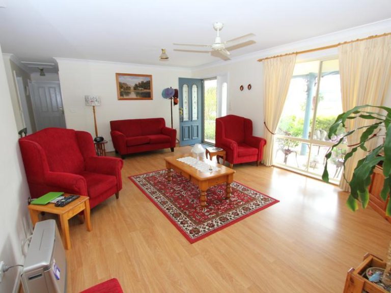 95 Long Street, Boorowa NSW 2586 - photo 3