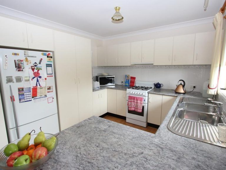 95 Long Street, Boorowa NSW 2586 - photo 5