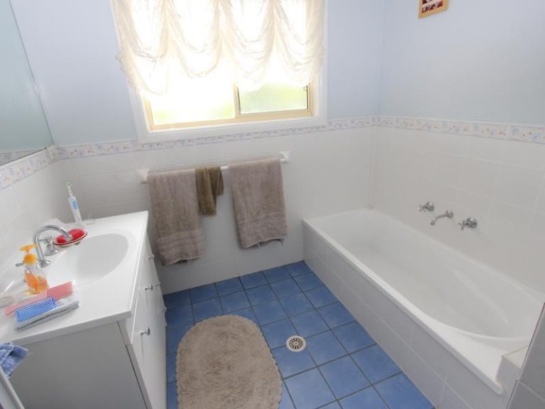 95 Long Street, Boorowa NSW 2586 - photo 10