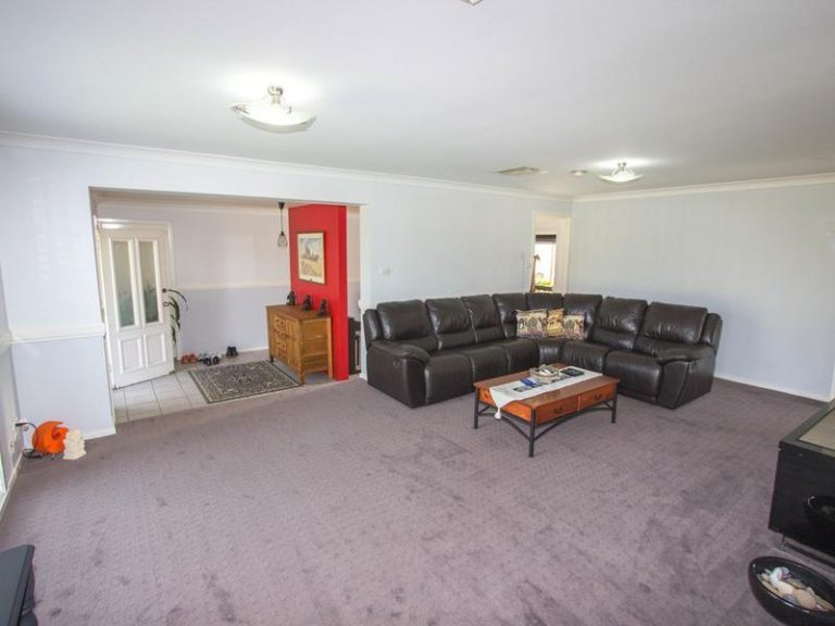 20 Pendula Street, Leeton NSW 2705 - photo 4