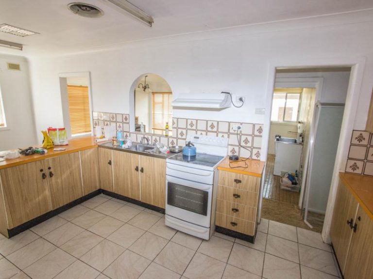 32 Valencia Street, Leeton NSW 2705 - photo 5