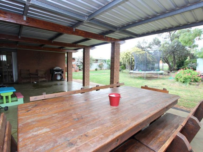 157 Britannia Street, Temora NSW 2666 - photo 17