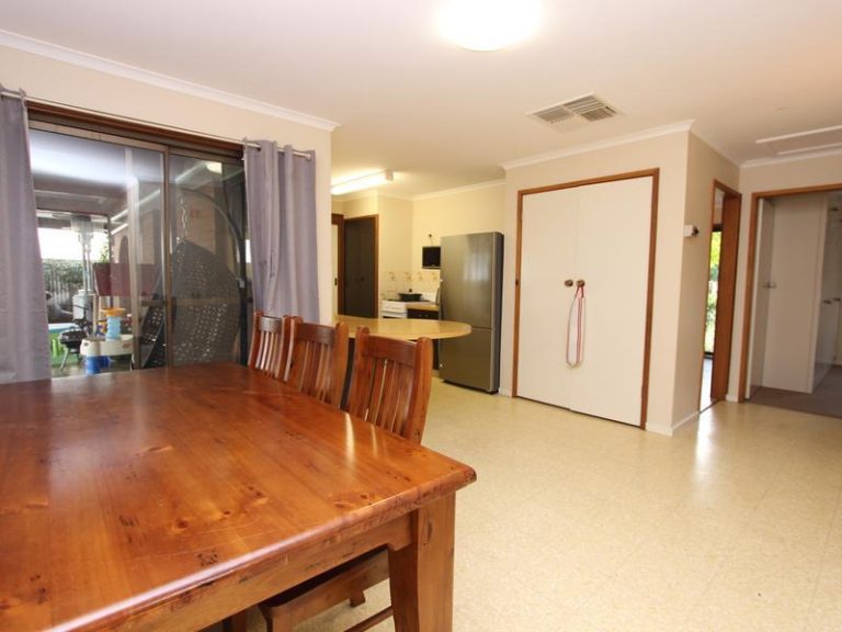 157 Britannia Street, Temora NSW 2666 - photo 10