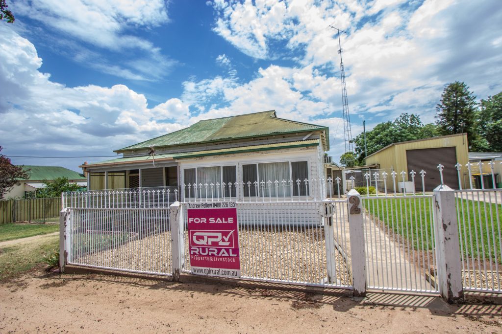 2-4 Willans Street, Narrandera NSW 2700 - photo 2