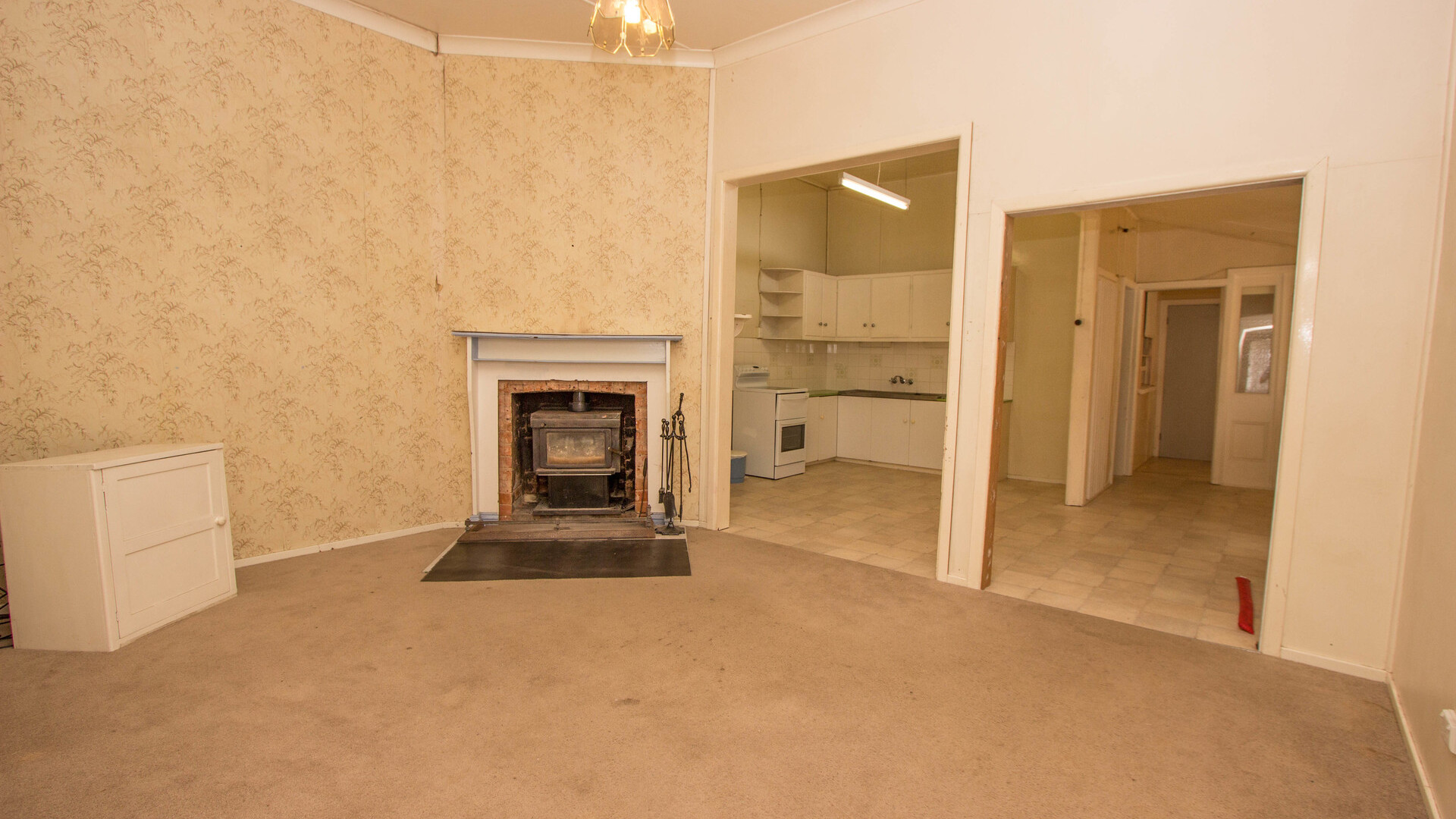 2-4 Willans Street, Narrandera NSW 2700 - photo 4