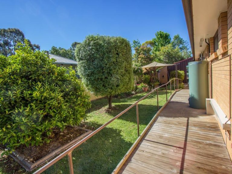 50 Melbourne Street, Narrandera NSW 2700 - photo 11