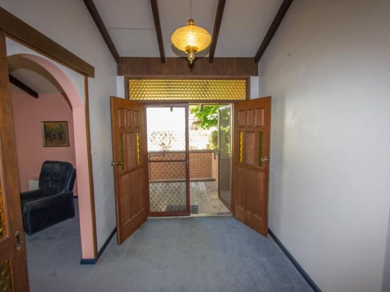 50 Melbourne Street, Narrandera NSW 2700 - photo 3