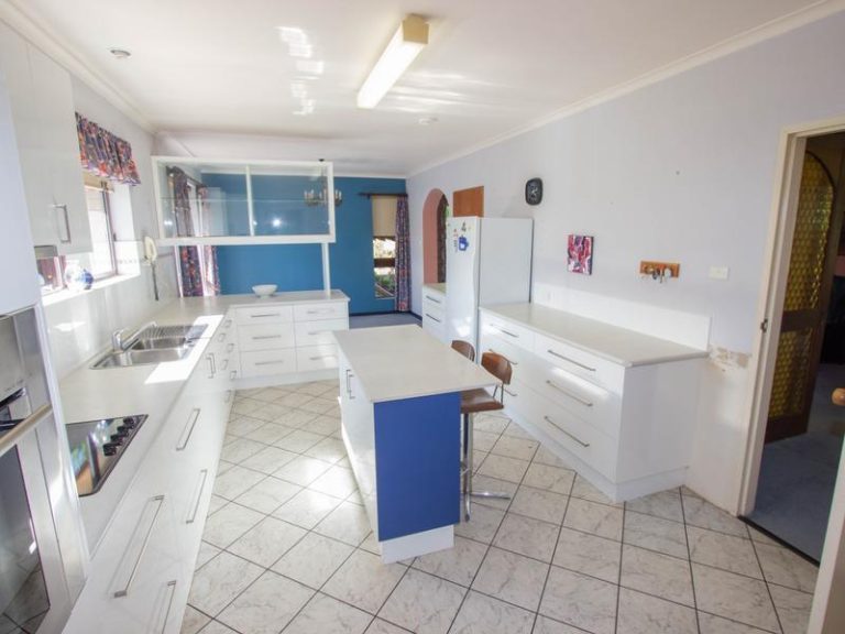 50 Melbourne Street, Narrandera NSW 2700 - photo 5